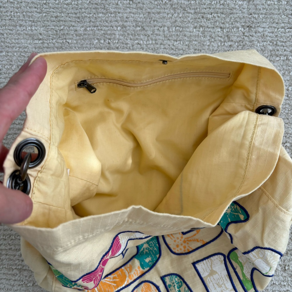 Pale Yellow Sun Tote - Picture 5 of 6